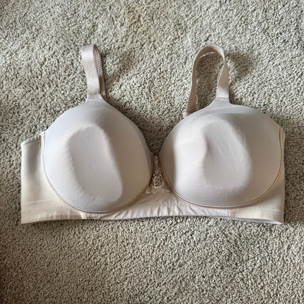 Vanity Fair Full Figure Beauty Back Smoother Wireless Bra Style 71380 Size 42DD